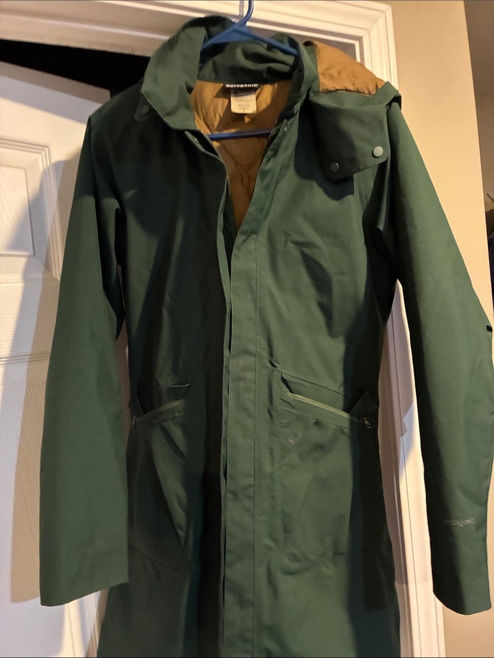 Patagonia Dark Green Raincoat with dark gold Lining